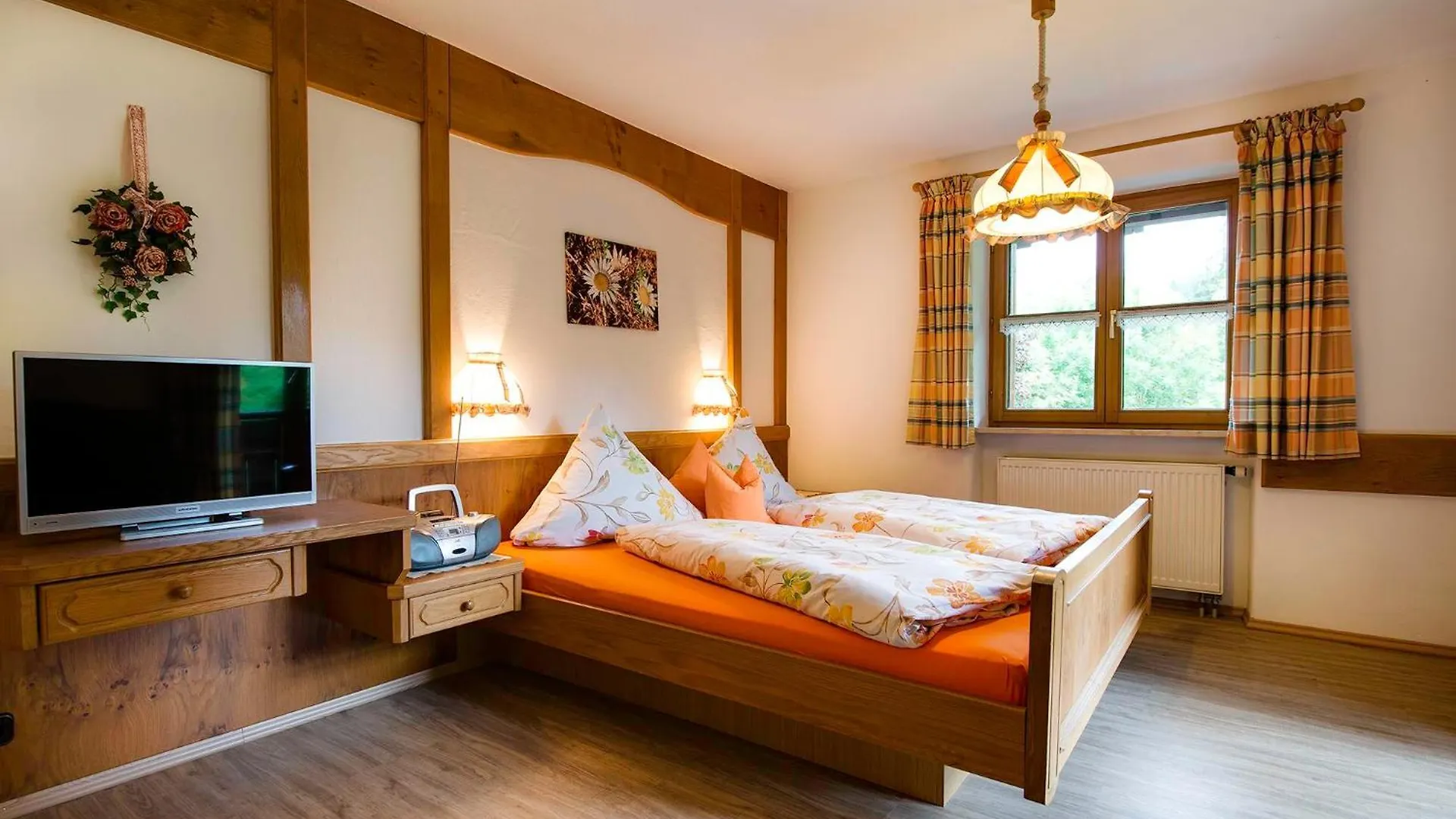 Guest house Landhaus Bachtelmuehle Bolsterlang Germany
